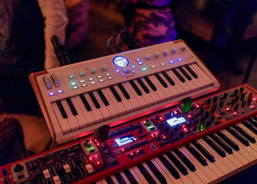 Zaawansowana Architektura Dźwięku – 10 Potężnych Silników Syntezy